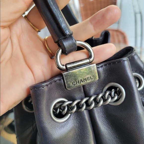 ❌SOLD❌SUPER CUTE!Chanel Bag Black Backpack Quilted Calfskin/Can use as a HandBag - Picture 11 of 16